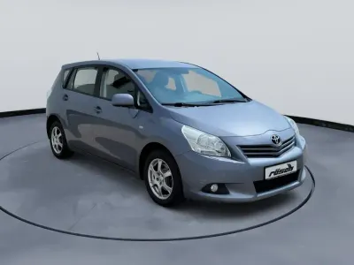 Gebraucht Toyota Verso Executive 147 PS (108 kW) 2010 Blau Van / Kleinbus