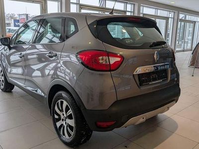 Grau Gebraucht 2015 Renault Captur Luxe SUV | 9.490 € (Fairer Preis)
