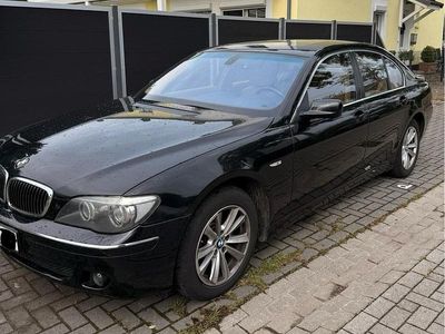 BMW 730