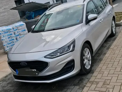 Second-hand Ford Focus 120 CP (88 kW) 2022 Argintiu Break
