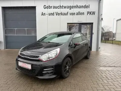 Usata Kia Rio DREAM-TEAM Edition 130 CV (95 kW) 2013 Andere Berlina