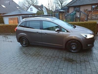Gebraucht Ford C-MAX Titanium 150 PS (110 kW) 2016 Braun Van / Kleinbus