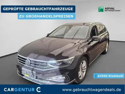 Gebraucht VW Passat Elegance 150 PS (110 kW) 2022 Schwarz Kombi