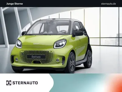 Gebraucht Smart ForTwo Electric Drive Exclusive 60 kW (82 PS) 2024 Bodypanels in lime green Cabrio