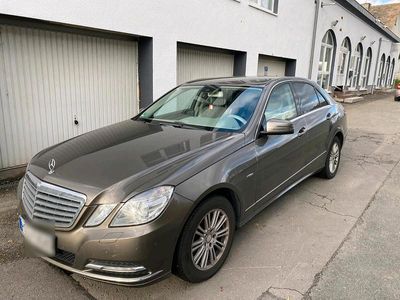 Mercedes E300