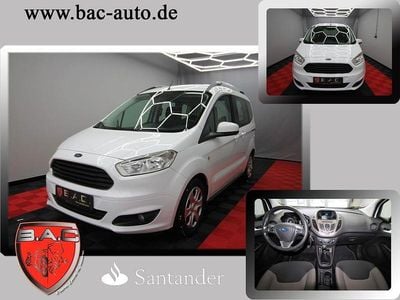 Weiß Gebraucht 2016 Ford Tourneo Courier Van / Kleinbus | 6.990 € (Guter Preis)