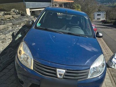 Second-hand Dacia Sandero 75 CP (55 kW) 2009 Albastru Hatchback