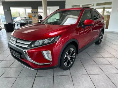 Gebraucht Mitsubishi Eclipse Cross Diamant Edition 163 PS (119 kW) 2018 Rot SUV
