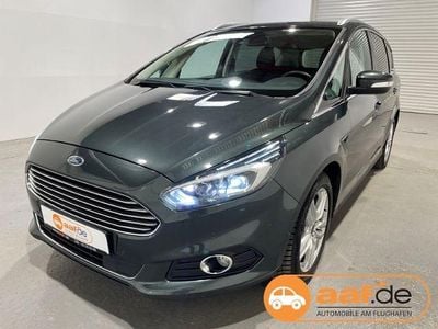 Grün Gebraucht 2018 Ford S-MAX Titanium Van / Kleinbus | 16.450 € (Fairer Preis)
