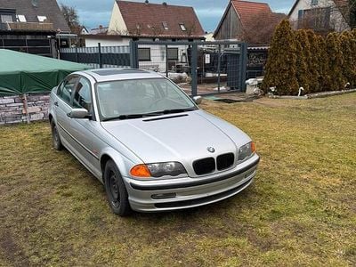 Silber Gebraucht 2000 BMW 318 Basis Limousine | 3.099 €