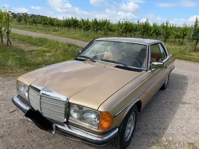 Gebraucht Mercedes 230 136 PS (100 kW) 1984 Beige