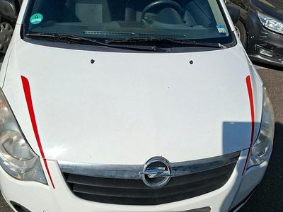 Opel Agila