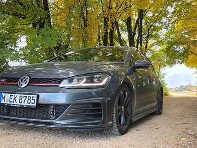 Grau Gebraucht 2017 VW Golf GTI Limousine | 19.500 € (Fairer Preis)