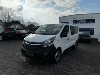 Gebraucht Opel Vivaro 95 PS (69 kW) 2018 Weiß Van / Kleinbus