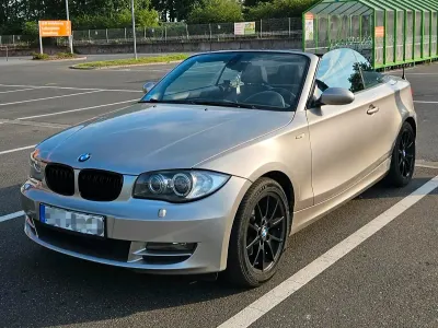 Gebraucht BMW 120 Cabriolet 177 PS (130 kW) 2008 Grau Cabrio
