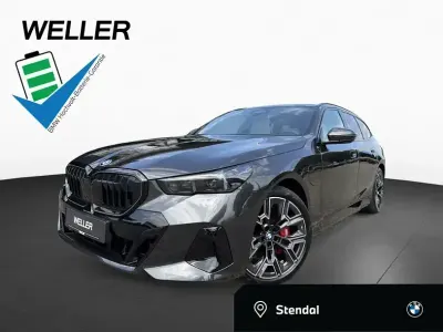 Gebraucht BMW 550e M Sport 489 PS (359 kW) 2025 Sophistograu (grau) Kombi