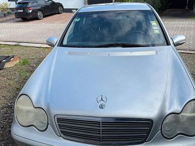 Mercedes C180