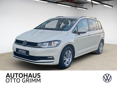 Neu VW Touran Trendline 150 PS (110 kW) 2026 Beige Van / Kleinbus