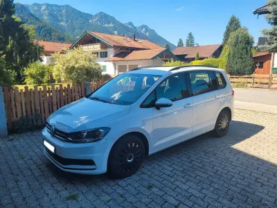 Gebraucht VW Touran Comfortline 116 PS (85 kW) 2019 Weiß Van / Kleinbus