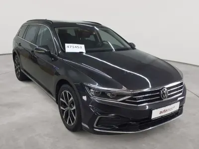 Gebraucht VW Passat GTE 156 PS (114 kW) 2022 Mangangrau metallic Kombi