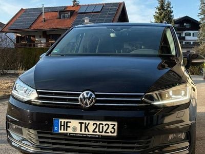 Gebraucht VW Touran Highline 190 PS (139 kW) 2018 Schwarz Van / Kleinbus