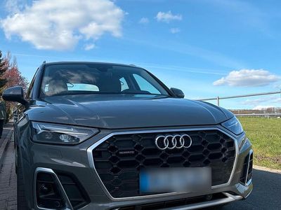 Gebraucht Audi Q5 S-Line 265 PS (194 kW) 2022 Grau SUV