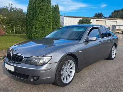 Gebraucht BMW 740 Sport Line 306 PS (225 kW) 2006 Grau Limousine