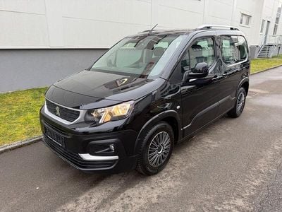 Schwarz Gebraucht 2018 Peugeot Rifter Active Van / Kleinbus | 9.800 € (Guter Preis)