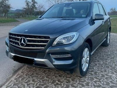 Gebraucht Mercedes ML350 258 PS (189 kW) 2015 Grau SUV