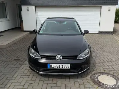 Gebraucht VW Golf VII Allstar 110 PS (80 kW) 2016 Schwarz Kombi
