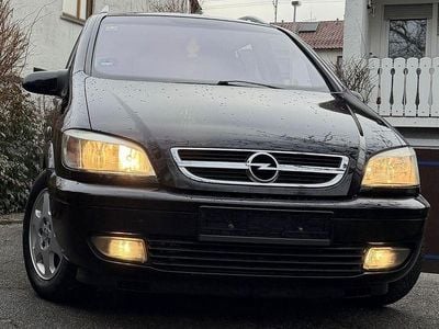 Gebraucht Opel Zafira Executive 147 PS (108 kW) 2004 Schwarz Van / Kleinbus