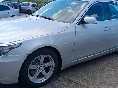 BMW 523