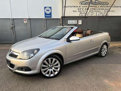 Gebraucht Opel Astra Cabriolet Cosmo 200 PS (147 kW) 2007 Starsilber iii m2 Cabrio