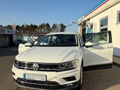 Weiß Gebraucht 2020 VW Tiguan Highline SUV | 22.800 € (Superpreis)