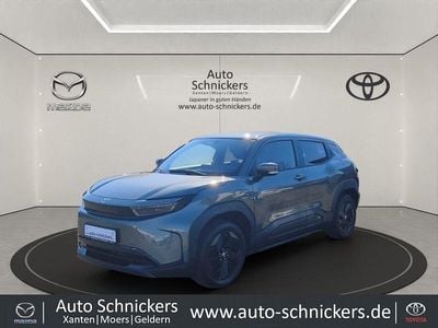 Neu Toyota Urban Cruiser 127 kW (174 PS) 2026 Land breeze green SUV