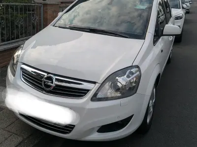 Gebraucht Opel Zafira 140 PS (102 kW) 2014 Weiß Van / Kleinbus