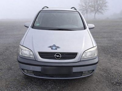 Gebraucht Opel Zafira 125 PS (91 kW) 2002 Silber Van / Kleinbus