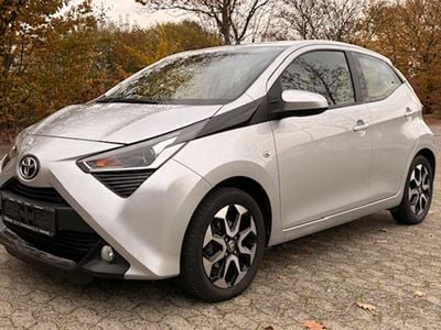 Gebraucht Toyota Aygo Connect Style 72 PS (52 kW) 2019 Silber Kleinwagen