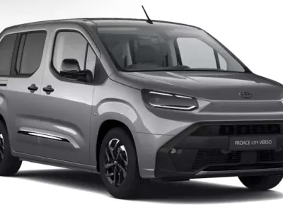 Neu Toyota Proace Verso City 110 PS (80 kW) 2026 Blau Kombi