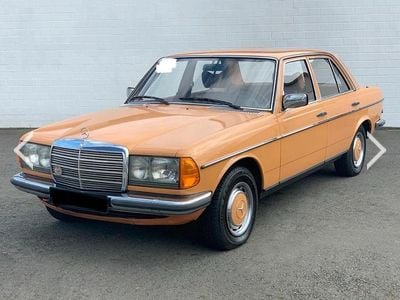 Gebraucht Mercedes E280 177 PS (130 kW) 1976 Orange Limousine