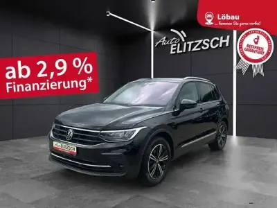 Gebraucht VW Tiguan Active 150 PS (110 kW) 2022 Deep black perleffekt SUV