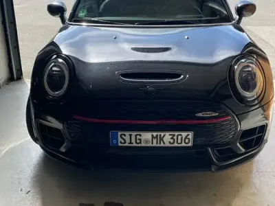 Begagnad Mini John Cooper Works Clubman 306 HK (225 kW) 2022 Svart Kombi