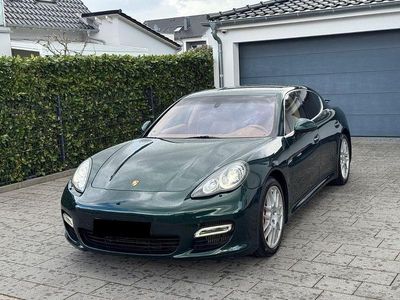 Second-hand Porsche Panamera Turbo 500 CP (367 kW) 2010 Verde Berlinǎ