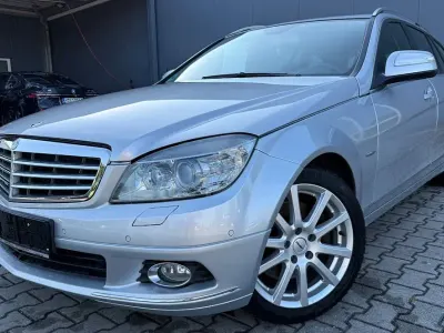 Gebraucht Mercedes C320 224 PS (164 kW) 2008 Silber Limousine