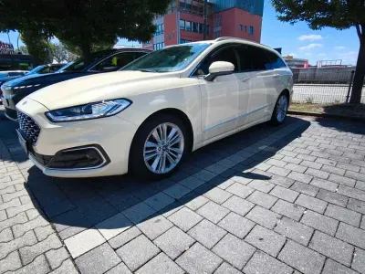 Gebraucht Ford Mondeo Vignale 190 PS (139 kW) 2019 Grau Limousine