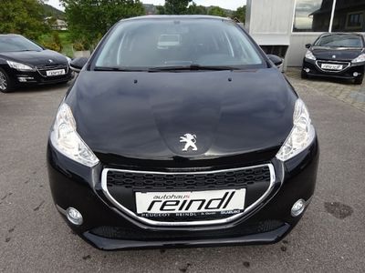 Gebraucht Peugeot 208 92 PS (67 kW) 2014 Schwarz Kleinwagen