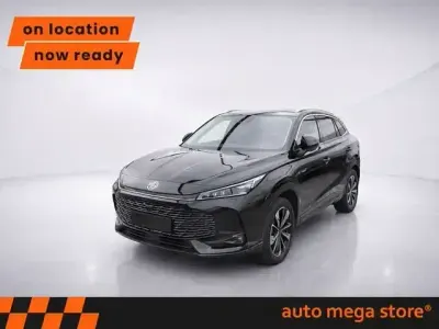 Käytetty MG HS Comfort 170 HP (125 kW) 2025 Musta Katumaasturi