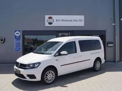 Gebraucht VW Caddy Trendline 150 PS (110 kW) 2018 Candyweiß Van / Kleinbus