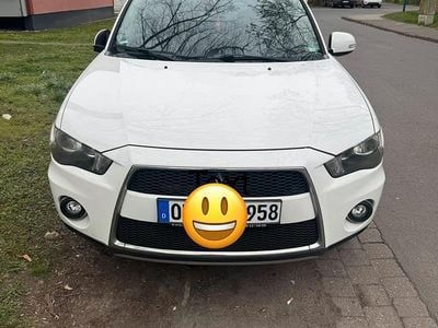 Gebraucht Mitsubishi Outlander 175 PS (128 kW) 2010 Weiß SUV