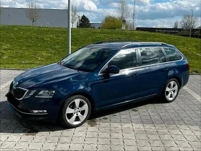 Gebraucht Skoda Octavia Style 116 PS (85 kW) 2017 Blau Kombi